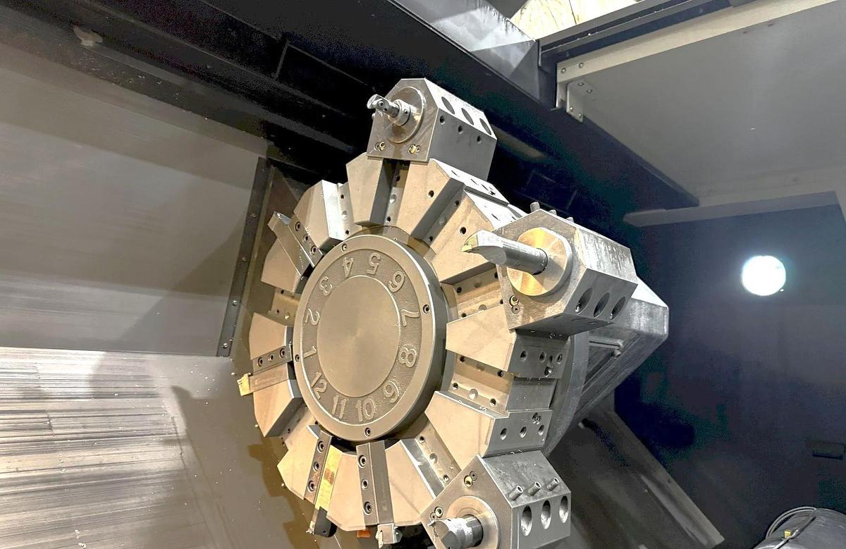 Used 2013 Doosan Puma 700A with 18" Hyd. Chuck, 6.5" Bar Capacity, 63" cc, Tailstock, Chip Conveyor, Tool Presetter, Fanuc 32i Cntrl