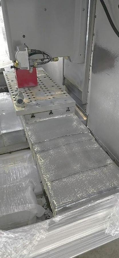 Used 2006 Haas VF-2D WIPS Renishaw Tool & Part Probe, Wired for 4th Axis, Macros, Programmable Coolant, 10k rpm Spindle, High-Speed Machining