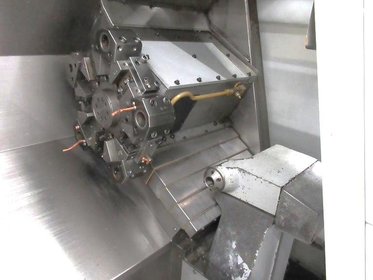 Used 2008 Haas SL-20T with Tailstock, 8" Hyd Chuck, Tool Presetter, Parts Catcher, Chip Auger, 2" Bar Cap., Cold Fire II Processor