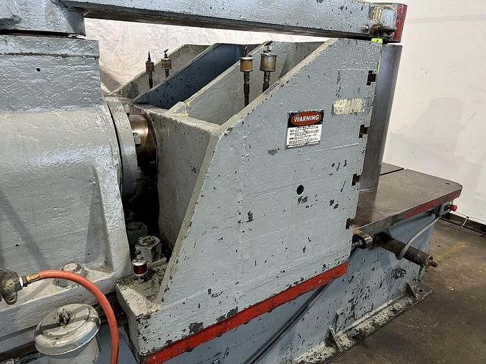 Used Bulldozer Type 300 Ton Horizontal Hydraulic Press