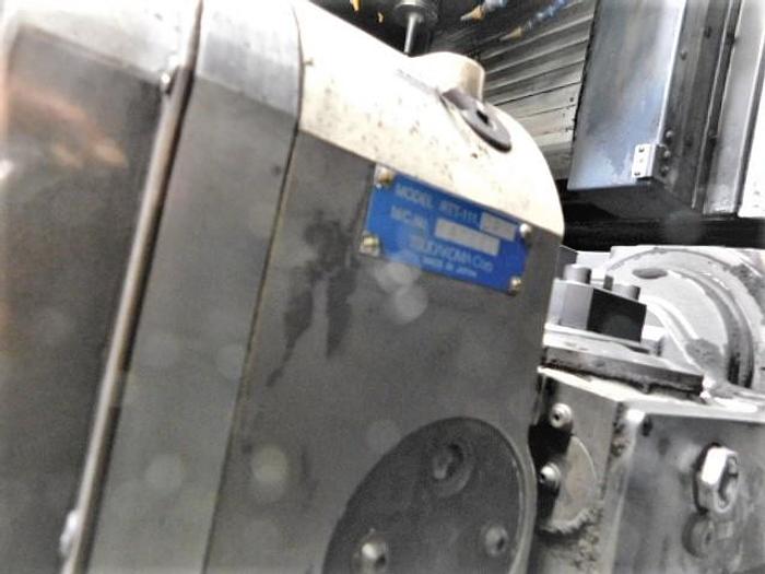 Used 2008 Makino V33i Graphite 3+2 Type 5 Axis Mill