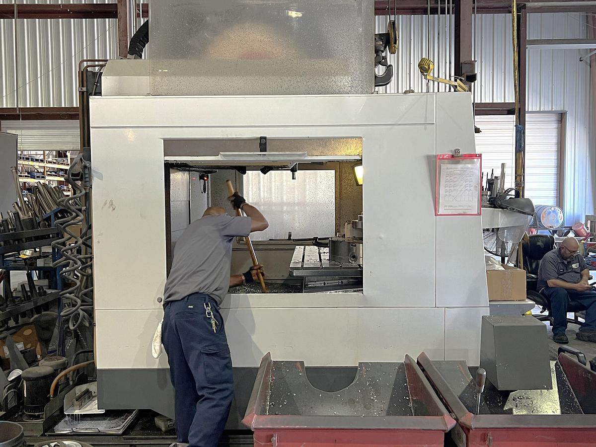 Used 2012 Haas VF8/50 with Coolant Thru Spindle, Probe Ready, 4th Axis Table, CAT 50, 7500 RPM, 30 Station Tool Changer, 