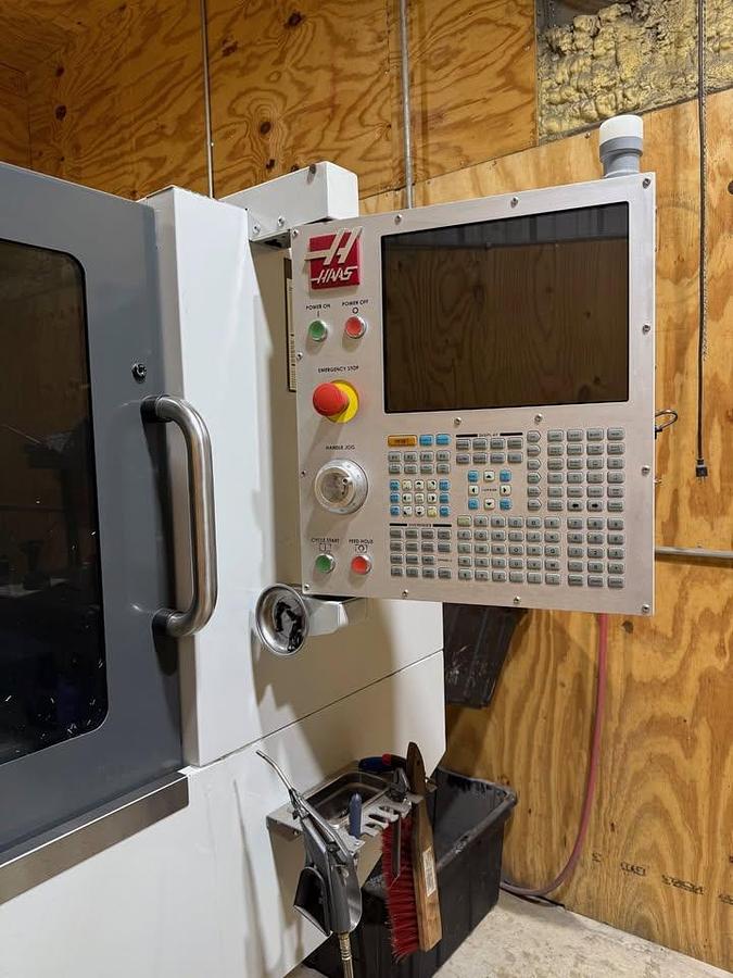 Used 2021 Haas Mini Mill 2 with Chip Auger, Rigid Tap, 20 ATC, 220V Three Phase Power, VERY LOW HOURS