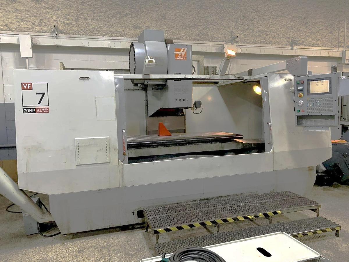 Used 2003 Haas VF-7B/40, 24 Station Side Mounted ATC, High Speed Machining, Prog. Coolant, 7500 RPM, Chip Auger, Quick Code