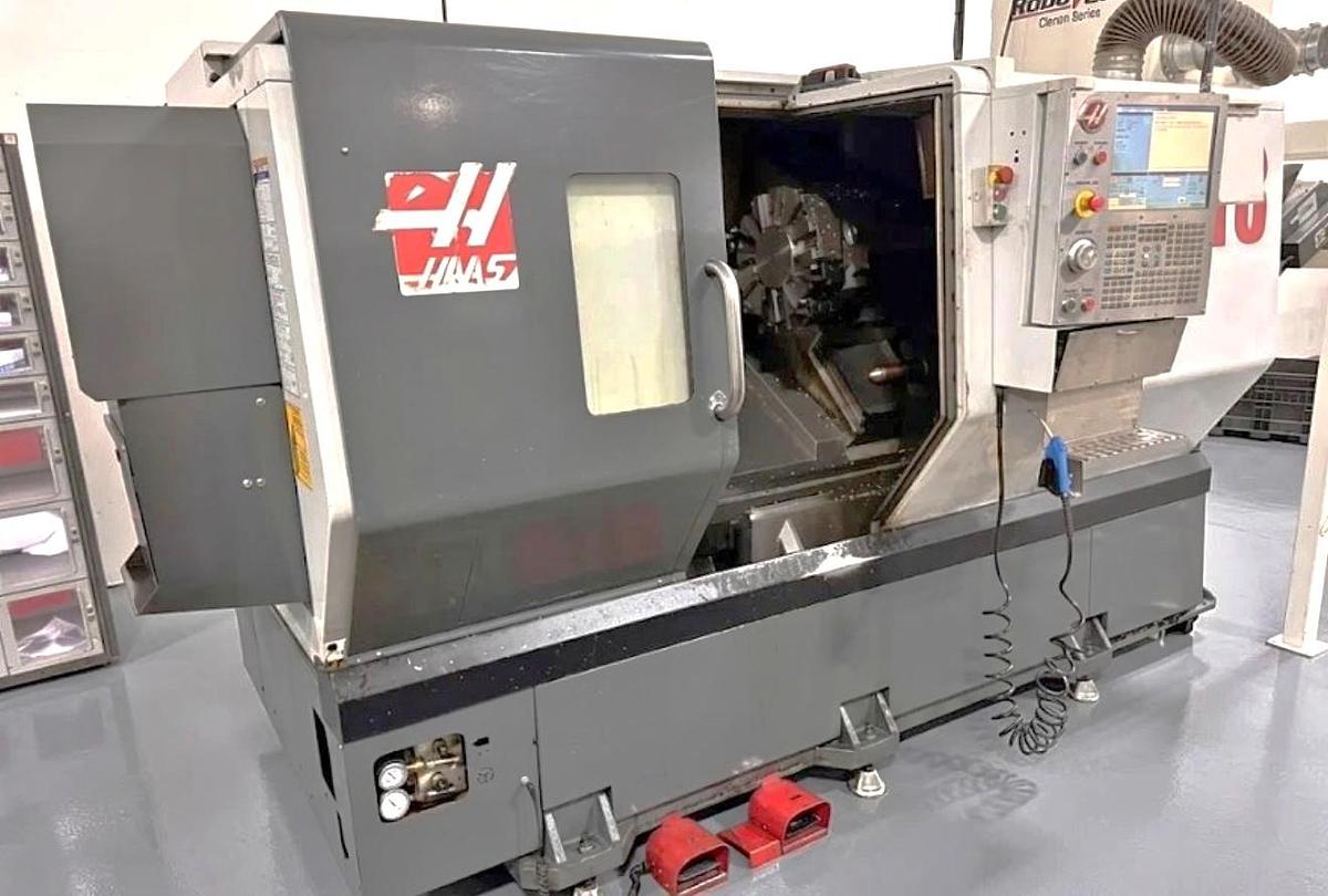 Used 2014 Haas ST-30 with Royal Collet Chuck, 3" Bar Cap., Chip Conveyor, Tailstock, Tool Presetter, 21" x 32.5" Capacity, Auto Door, Hi Press Coolant