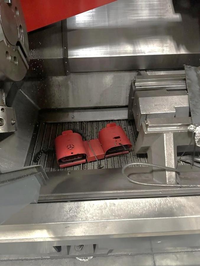 Used 2015 Haas ST-40 with Live Milling/C Axis, Tool Presetter, Tailstock, 4" Bar Capacity, 15" Hyd Chuck, Chip Conveyor