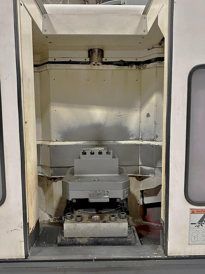 Used 2007 Mazak Variaxis 500-5X II with Pallet Changer, Coolant Thru Spindle, Tool Probing, Prepped for Part Probing, 40 ATC