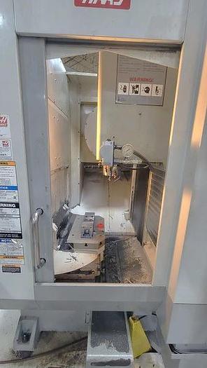 Used 2005 Haas MDC-500 Mill Drill Center with 2 Pallet Changer, Chip Auger, Programmable Coolant
