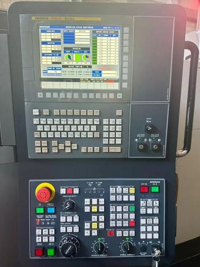 Used 2017 Doosan Puma 2600SY II with Barfeed, Parts Catcher, Parts Conveyor, Chip Conveyor