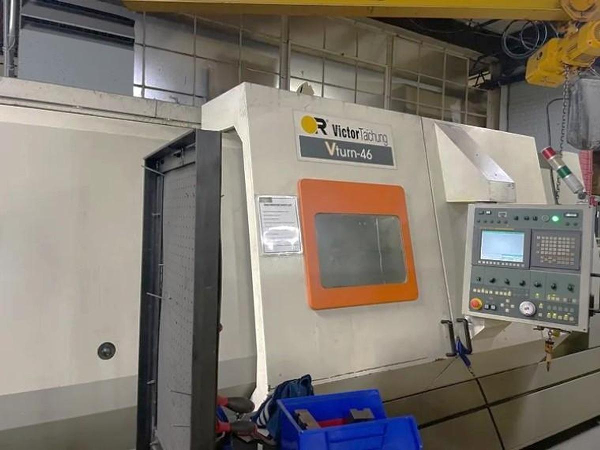 Used 2012 Victor Taichung VTurn 46 Heavy Duty CNC Lathe with 32" sw, 69" cc, 4.52" Bar Capacity, 68 HP, 15" Chuck, 4 Spd Gearbox