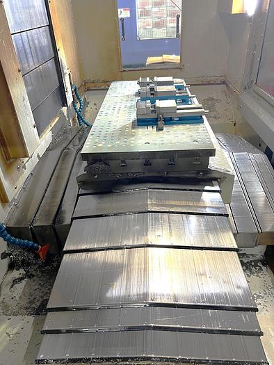 Used 2005 Hyundai-Kia VX500 3 Axis Vertical Machining Center
