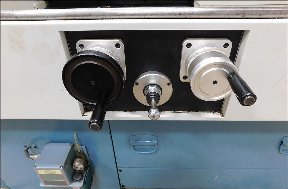 Used 2014 Southwestern Industries Trak TRL 1630SX with Prototrak SLX Control, Tailstock, Toolpost, 8" 3 Jaw Chuck, Coolant System