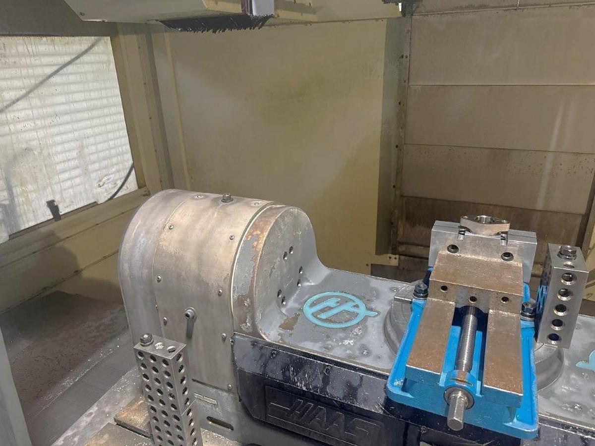 Used 2014 Haas VF6/40 TR with 1000 PSI HPC Thru Spindle, TR-310 Trunnion, 8100 RPM, 2 Spd Geared, Removable Trunnion