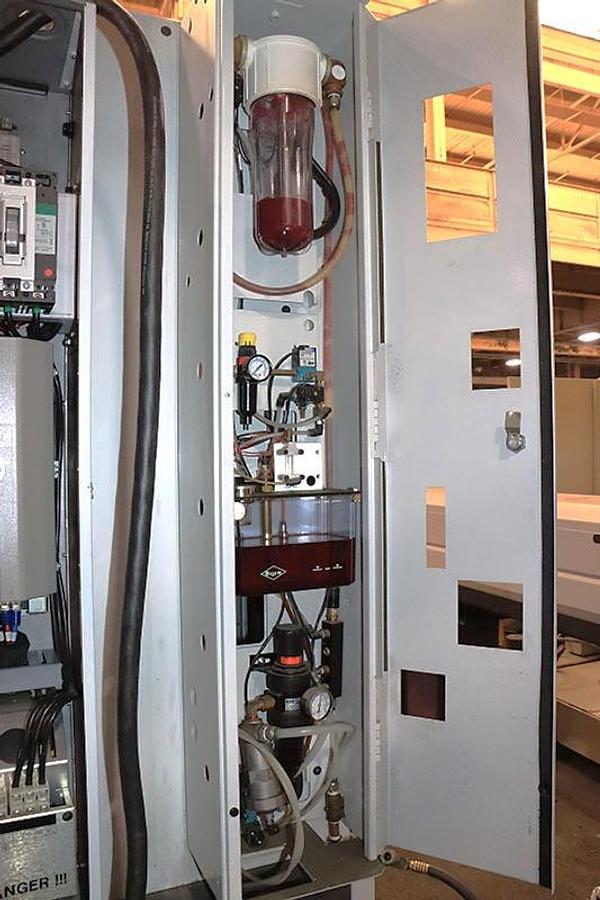 Used 2012 Haas ST-40 Chucker with 15" Hydr. Chuck, Tool Presetter, Chip Conveyor, 4" Bar Capacity, Some Tool Holders (no tailstock)