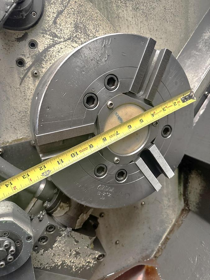 Used 2001 Daewoo Puma 250B with 12" Hyd. Chuck, Chip Conveyor, Tool Presetter, Tailstock, ONLY 7848 Cutting Hours