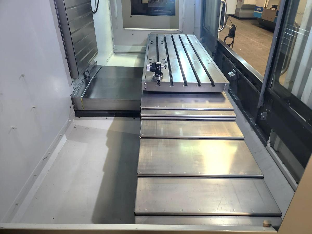 Used 2017 Haas VF4SS with Haas Probing Package, 15,000 RPM, 40 Tool ATC, Prepped for both 4th & 5th Axis Capabilities, Auger