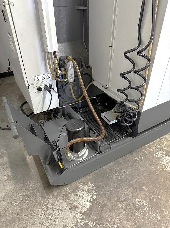 Used 2012 Haas VF-2SSYT with 24 Pos. Side Mount ATC, 12k RPM, Haas Probing, Auger, PCool, Auto Air Gun