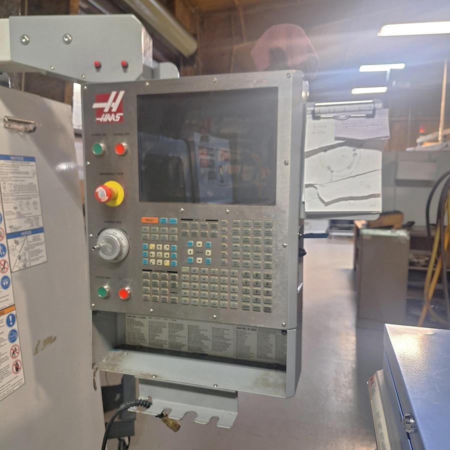 Used 2007 Haas VF2 with Chip Auger, PCool, Quick Code, Floppy Drirve