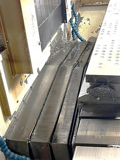 Used 2005 Hyundai-Kia VX500 3 Axis Vertical Machining Center