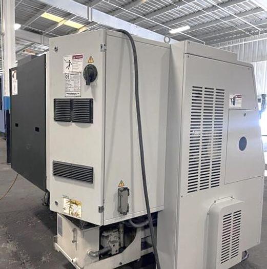 Used 2006 Doosan Lynx 220LC with Tailstock, Tool Presetter, Parts Catcher