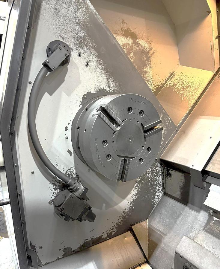 Used 2013 Doosan Puma 700A with 18" Hyd. Chuck, 6.5" Bar Capacity, 63" cc, Tailstock, Chip Conveyor, Tool Presetter, Fanuc 32i Cntrl