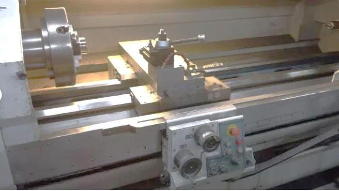 Used 2007 Romi M20x80" with Tool Post and 12" Chuck