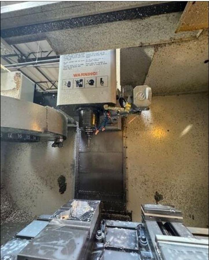 Used 2007 Haas VF-2D with 10,000 RPM, Chip Auger, Progr. Coolant