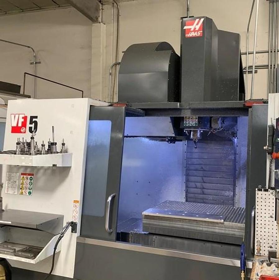 Used 2015 Haas VF5B/40 with Haas HRT210 4th Axis Rotary Table, Geared Head, High Spd Machining, 40 Station Side Mount ATC