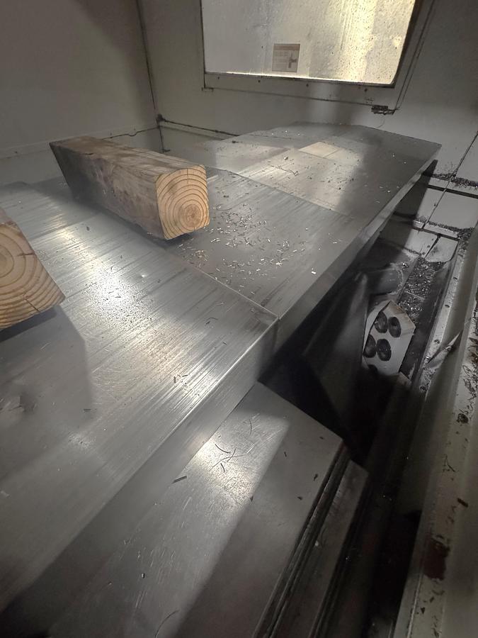 Used 2004 Haas VF8/50 with 50 Taper Spindle, 10,000 RPM Geared Head, Coolant Thru Spindle, Probe Ready, PCool, Auger, Side Mounted ATC