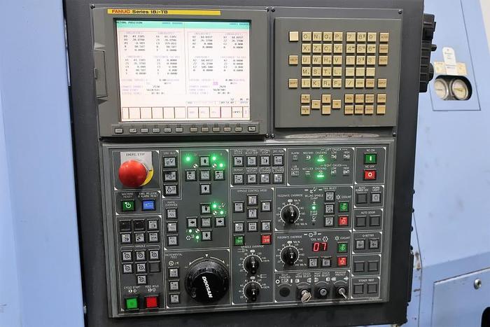 Used 2008 Doosan Puma MX25600ST