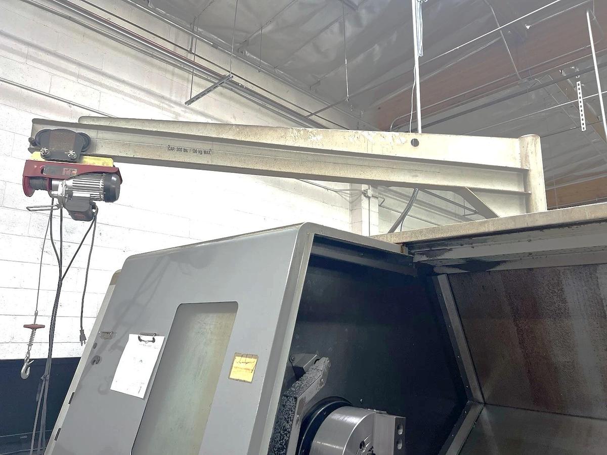 Used 2007 Haas SL-40T with Tailstock, Chip Conveyor, 15" Hydraulic Chuck, 4" Bar Capacity, Tool Presetter, Aux Coolant Filter