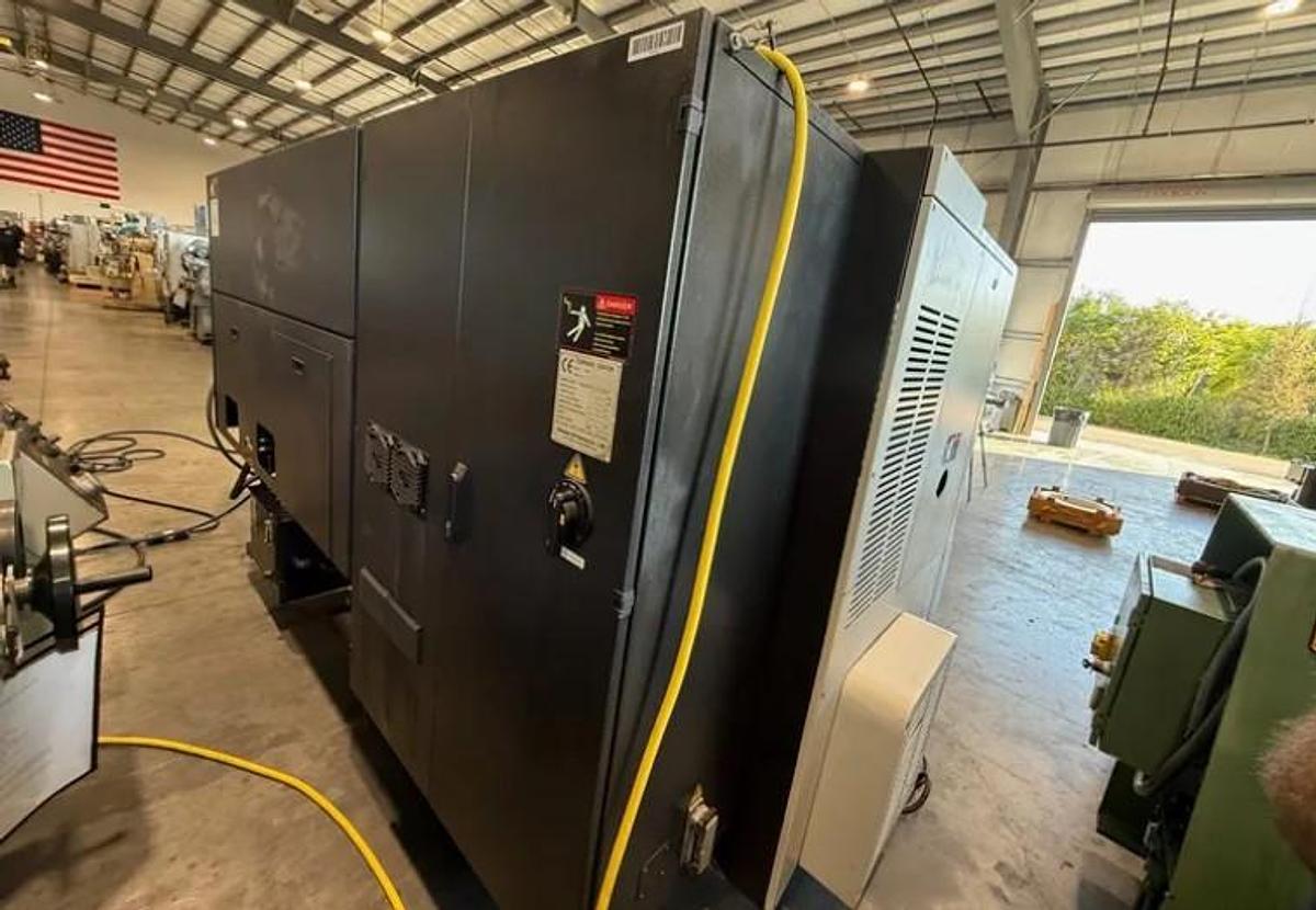 Used 2007 Doosan Puma 240MB with Full C Axis Spindle, Milling/Drilling Capability, Chip Conveyor, Parts Catcher, 8" Chuck, 2.55" Bar Cap.