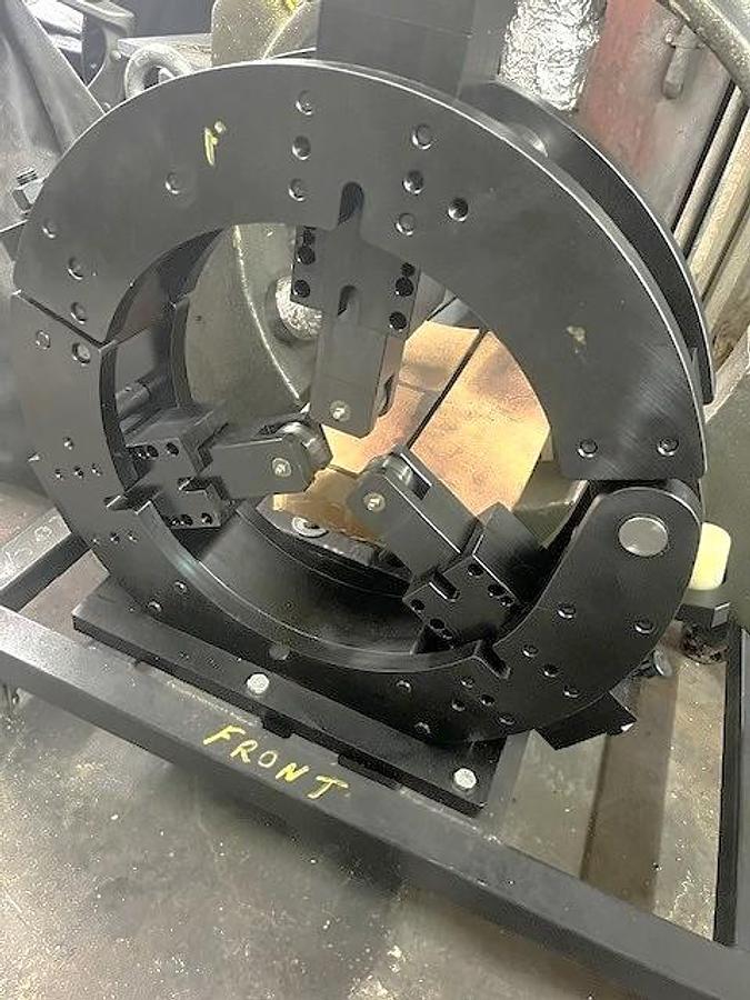 Used 2012 Haas ST-40LB with Long Bed, 6.5" Bar Cap., Steady Rest Provision, Manual Steady Rest, 18" Hyd Chuck, Conveyor, Tailstock