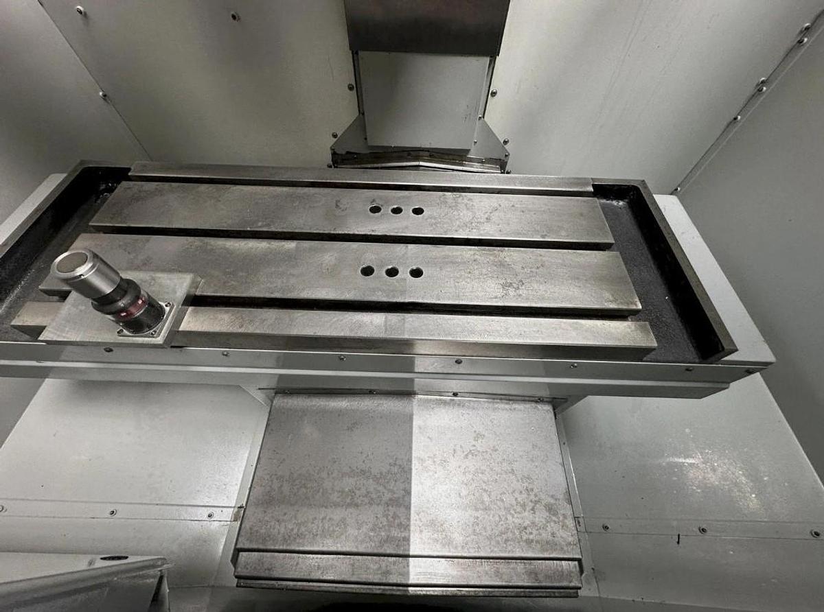 Used 2008 Haas Super Mini Mill with 10k RPM, Tool Probe, Chip Auger, USB Port, Coolant Pump, 10 ATC, 208/230V Three Phase Pwr