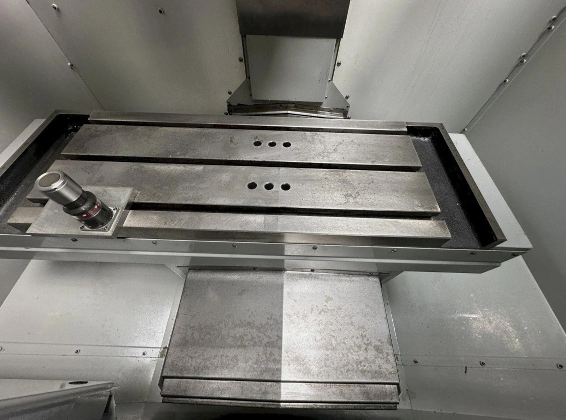 Used 2008 Haas Super Mini Mill with 10k RPM, Tool Probe, Chip Auger, USB Port, Coolant Pump, 10 ATC, 208/230V Three Phase Pwr