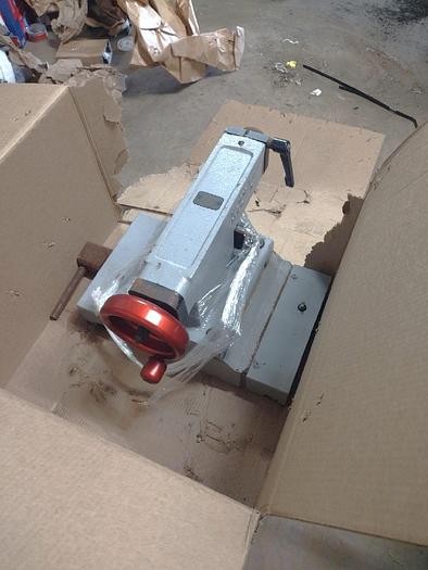 Used 2012 Haas TL-2 with Tailstock, 10" 3 Jaw Chuck, Tool Post, Chuck Guard, Manual Hand Wheels