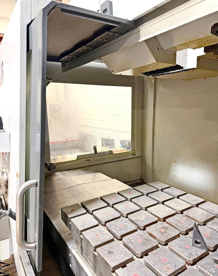 Used 2018 Haas VM-6, WIPS Renishaw Tool & Part Probe, Prewired for 4th axis, Coolant thru the Spindle, PCool, Hi-Spd Machining