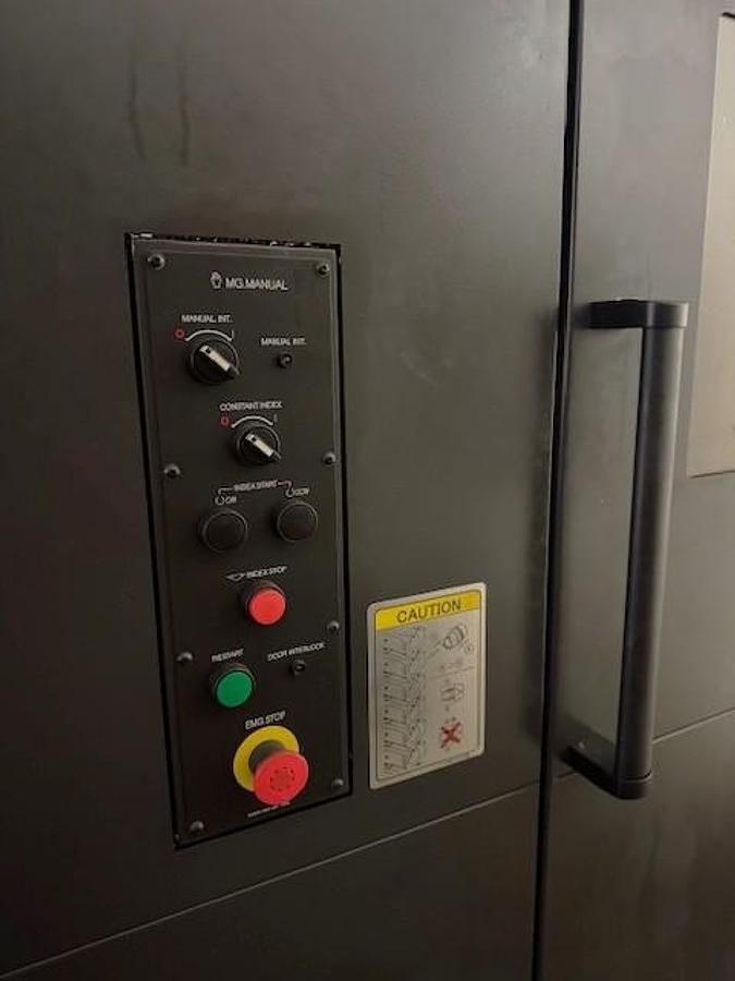 Used 2017 Okuma MB-4000H with 6 Station Rotary Pallet Changer, Full 4th Axis Rotary Tbl, 15k RPM, HSK63 Tpr., HPC, Probing, 64 Pos ATC