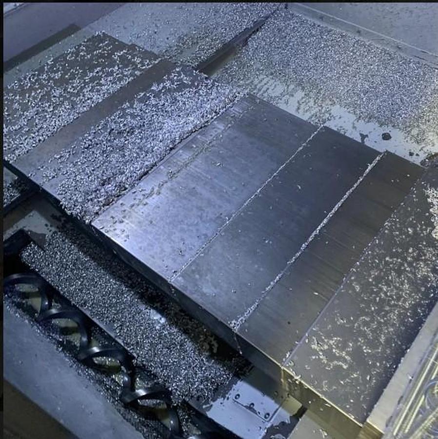 Used 2015 Haas VF5B/40 with Haas HRT210 4th Axis Rotary Table, Geared Head, High Spd Machining, 40 Station Side Mount ATC