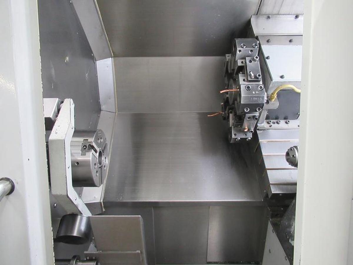 Used 2008 Haas SL-20T with Tailstock, 8" Hyd Chuck, Tool Presetter, Parts Catcher, Chip Auger, 2" Bar Cap., Cold Fire II Processor