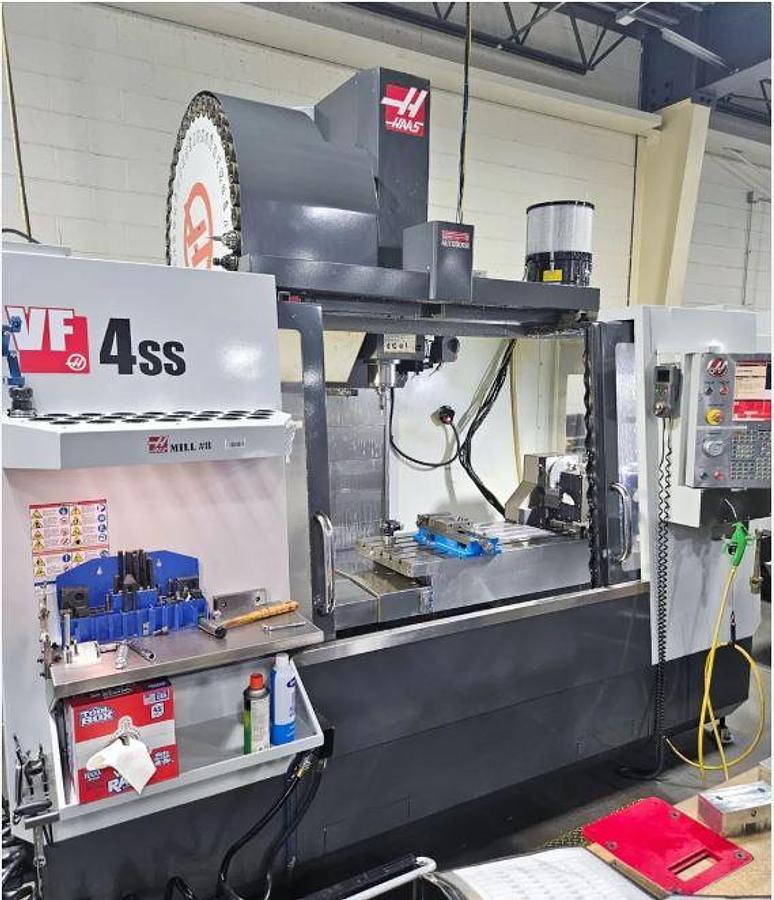 Used 2012 Haas VF4SS with Haas TR-160Y Trunnion Style 4th/5th Axis Table, Probing, 40 ATC, Conveyor