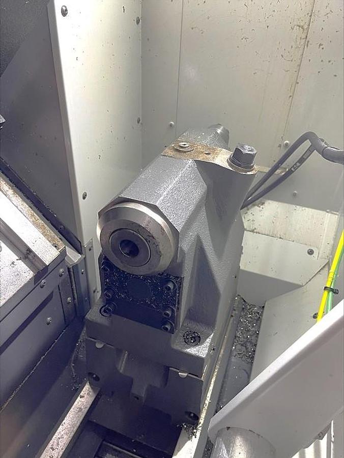 Used 2018 Haas ST-15 with Haas Servo 300 Barfeed and Liners, Tailstock, Chip Conveyor, Parts Catcher, Collet Chuck