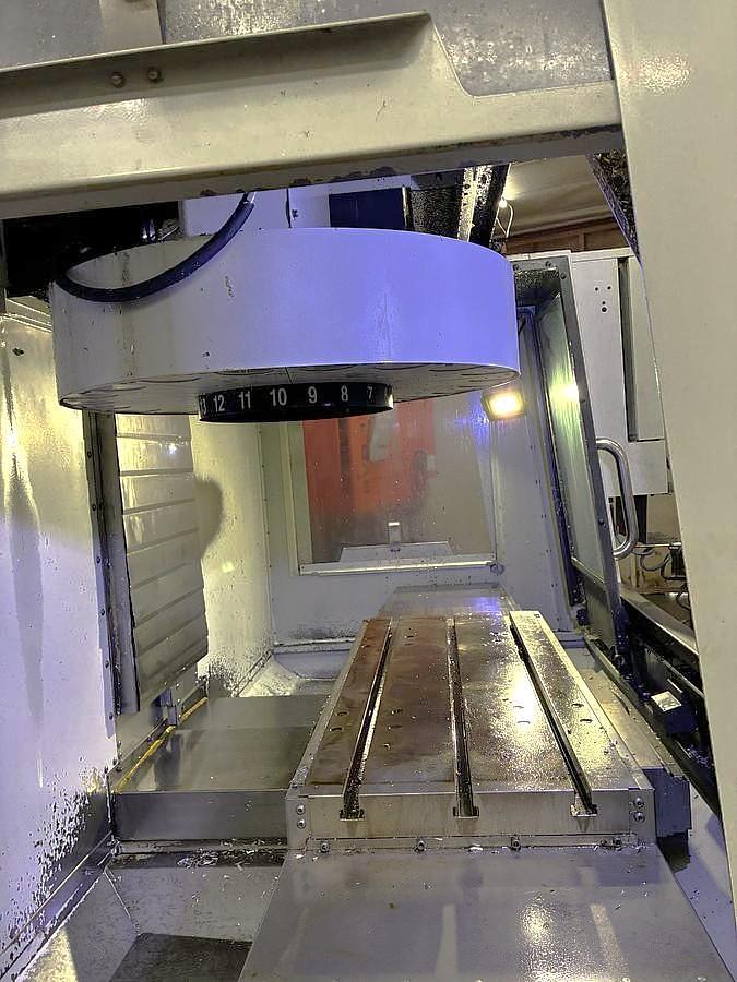 Used 2017 Haas VF2 with Chip Auger, Rigid Tapping, 8100 RPM, 20 Station Umbrella ATC, ONLY 3,429 Feed Cutting Hours !!