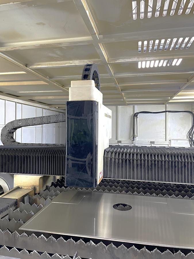 Used 2021 Bodor Model P3015T6 3 KW IPG Laser Cutting Machine with Tube Cutter