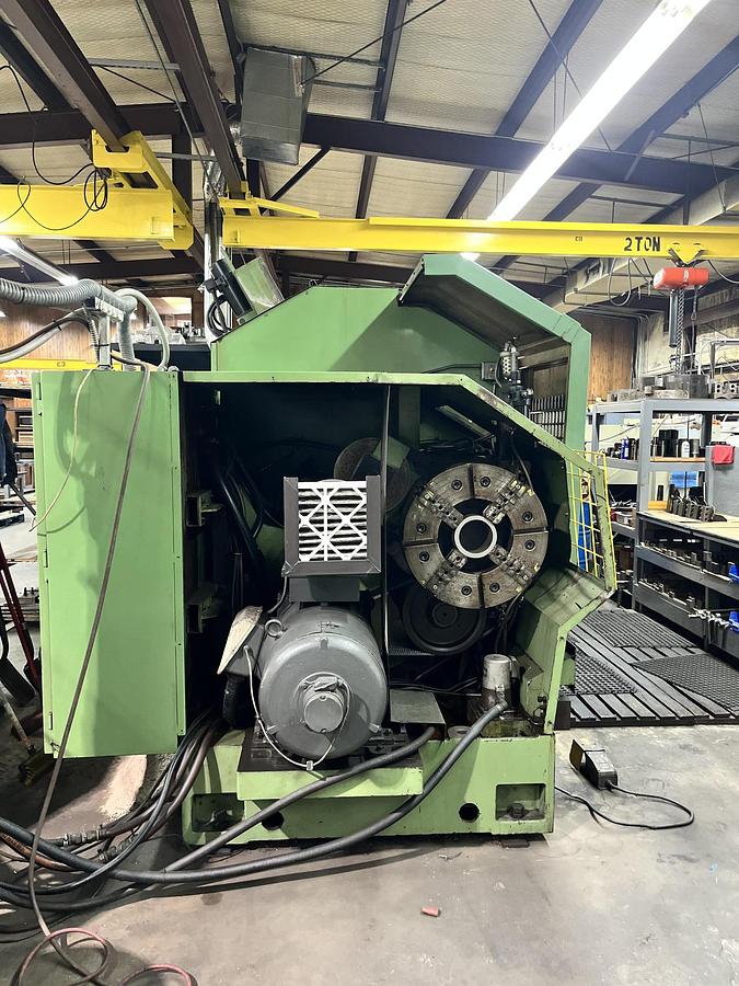 Used 1985 Hitachi Seiki 7NF-1100 22.5" Air Chuck 10" Bore