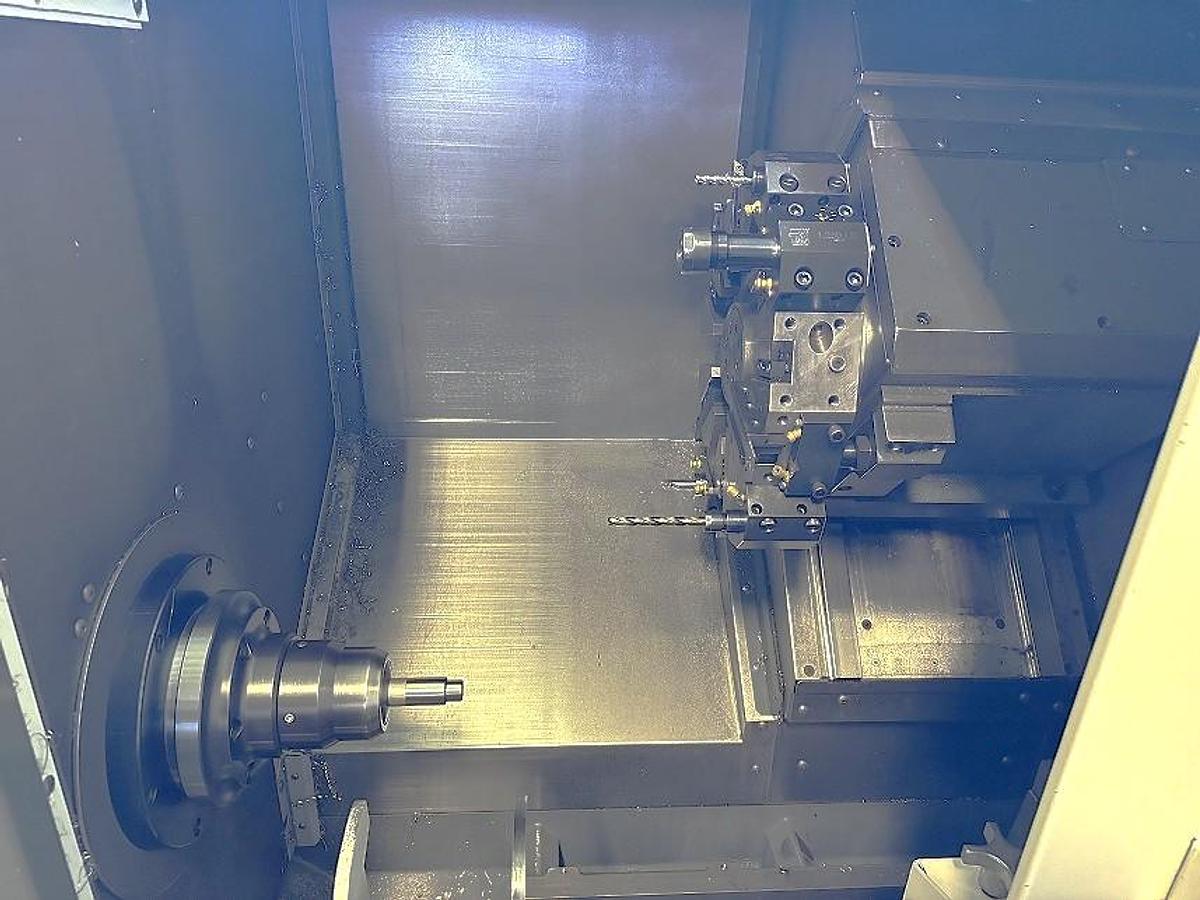 Used 2018 Haas ST-15 with Haas Servo 300 Barfeed and Liners, Tailstock, Chip Conveyor, Parts Catcher, Collet Chuck
