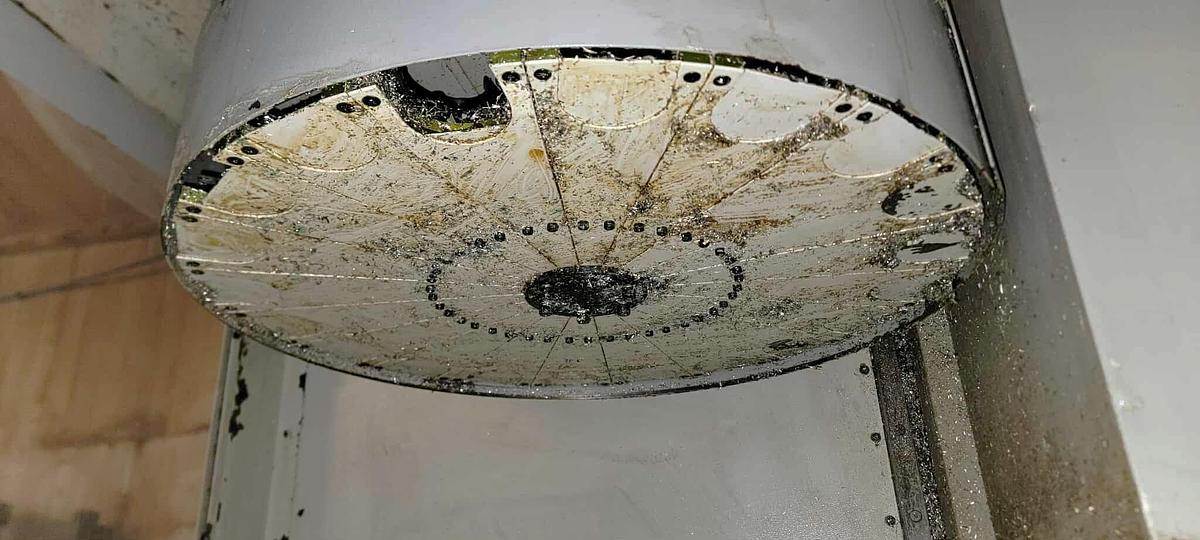 Used 1996 Haas VF-2B with Haas HRT-210 4th Axis Rotary Table, Newer Spindle, Newer LCD Monitor and Lube System