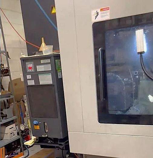 Used 2015 Doosan DNM-200/5AX 5 Axis Trunnion Type VMC
