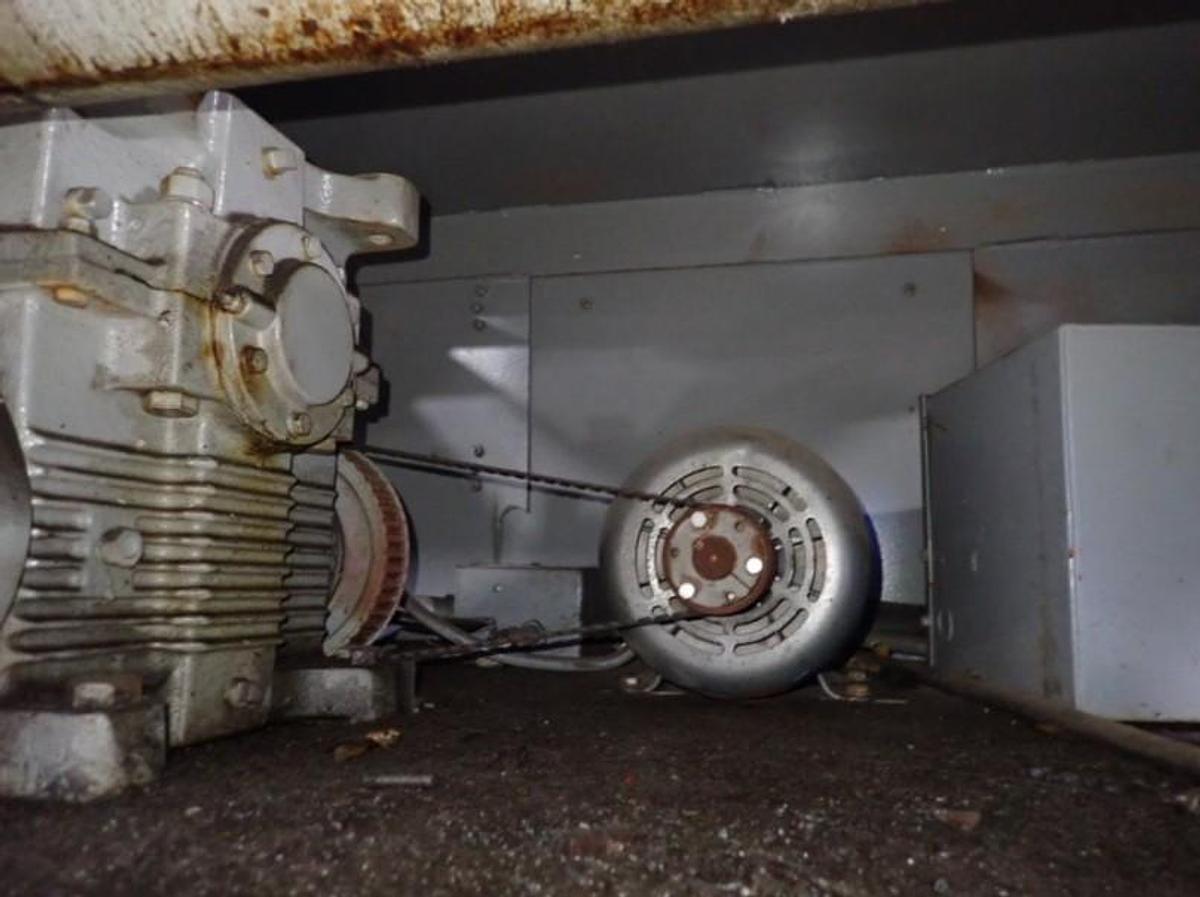 Used 1973 Ransome 100P Welding Positioner