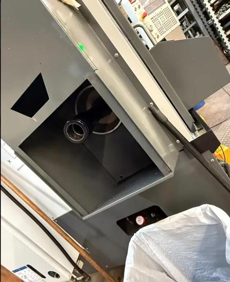 Used 2019 Haas ST-10 with Tailstock, Toolsetter, Chip Conveyor, Royal Collet Chuck, 6" 3 Jaw Chuck, Parts Catcher, ONLY 961 Hours